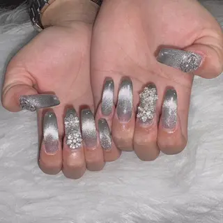 ネイル LAVISH manaのネイルデザイン