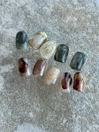 ネイル NINEnami ニュアンスネイルのネイルデザイン