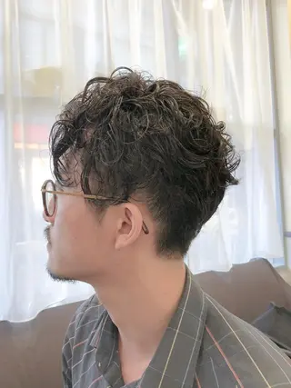 ショート パーマ メンズ un所属・un 溝の口 伊豆本のマツエク・マツパデザイン