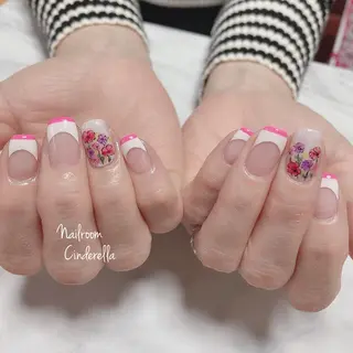 ネイル Nailroom. Cinderellaのネイルデザイン