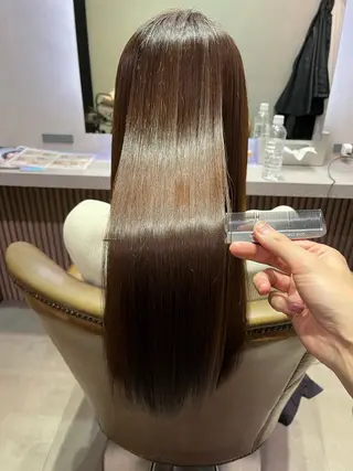 ロング KAMIGAMI所属・KAMIGAMI HASHIMOTOのヘアスタイル