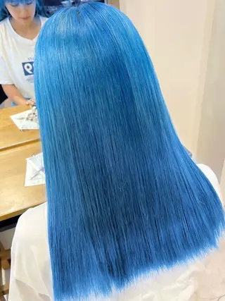 ロング 倉林隆一🐈 ダブルカラー/艶髪のヘアスタイル