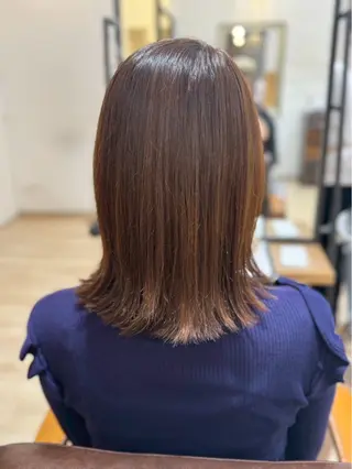 ミディアム 三輪 あおいのヘアスタイル