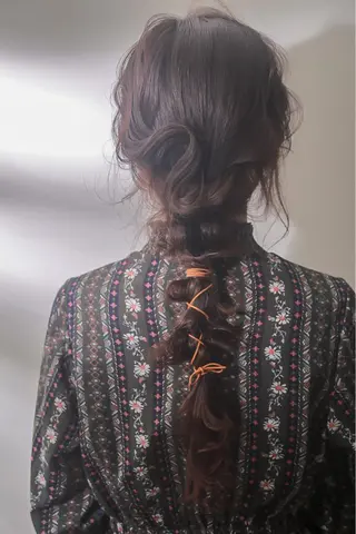 ロング ヘアアレンジ 伊藤 裕貴のヘアスタイル