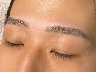 アイブロウ メンズ眉毛・まつげパーマ専門店 MENOR所属・秋保 サエの眉毛・アイブロウイメージ