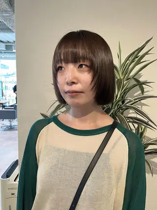 ショート カラー 桃果 momokaのヘアスタイル