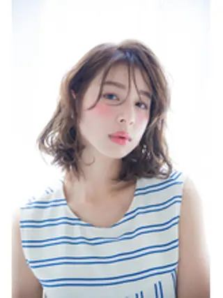 ミディアム FUNIC style-Gのヘアスタイル