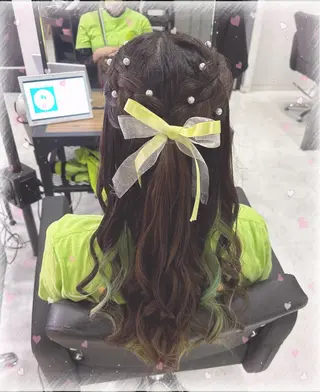 セミロング ヘアアレンジ 🎀推し活ヘアー🎀 Yuuna🐰💖のヘアスタイル