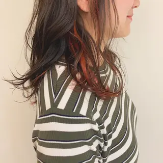 ミディアム 伊藤 陽のヘアスタイル