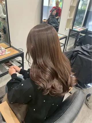 セミロング カラー nijika/ カラーリスト🫧のヘアスタイル