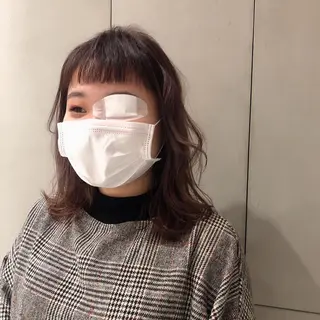 ミディアム 古屋 花織のヘアスタイル