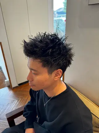 ショート パーマ メンズ 吉田 新平のヘアスタイル