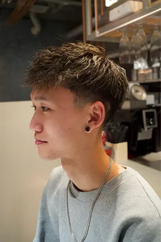 ショート メンズ GAKU 岳人のヘアスタイル