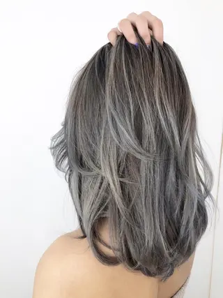 カラー 門田 恭弥のヘアスタイル