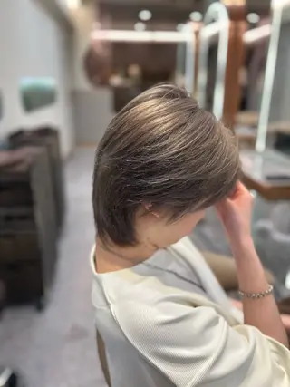 カラー メンズ 小山 遥得のヘアスタイル