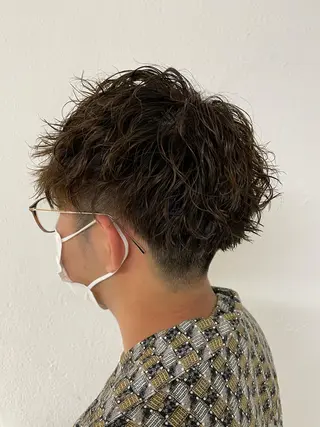 ショート カラー パーマ メンズ 【東北メンズヘア1 位受賞🥇】本間祐太のヘアスタイル