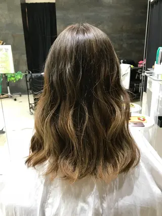 セミロング Adachi Fujikoのヘアスタイル