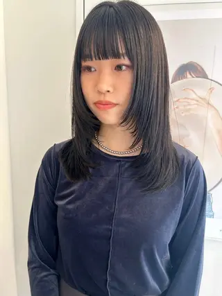 ミディアム Tomoka🐶🌟 似合わせカット✂︎のヘアスタイル