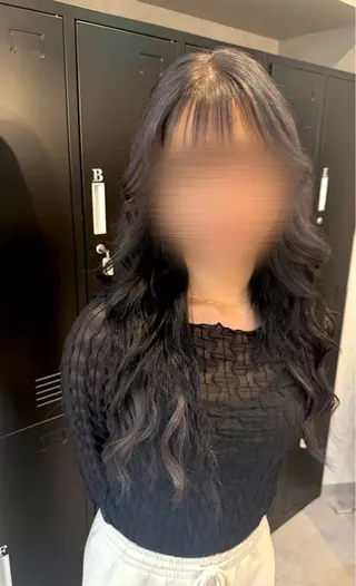 ロング 三浦 里奈のヘアスタイル