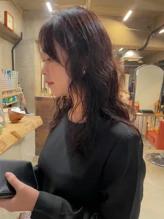 セミロング パーマ パーマ/レイヤー 岩山丈一郎のヘアスタイル