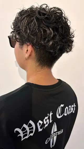 カラー メンズ はまもと もえのヘアスタイル