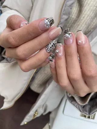 ロング カラー ヘアアレンジ キッズ ネイル マツエク・マツパ アイブロウ 福田 加奈のネイルデザイン