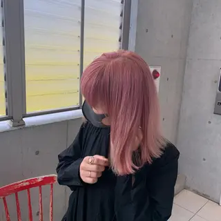 ミディアム カラー カネコ ユカリのヘアスタイル