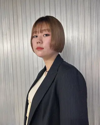 柔らかいオリーブ🍃 カラーNatsumiのヘアスタイル