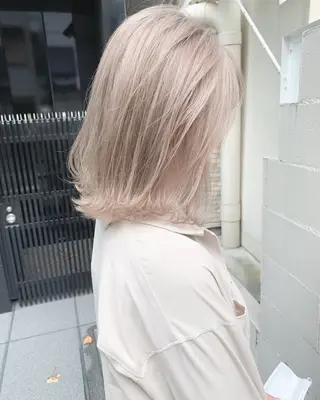 セミロング カラー olino/西田辺 エフェクトブリーチのヘアスタイル