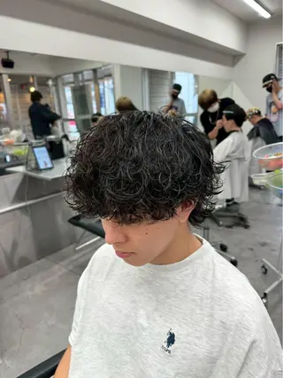ショート パーマ メンズ パーマ指名1位✨ 針尾　完のヘアスタイル