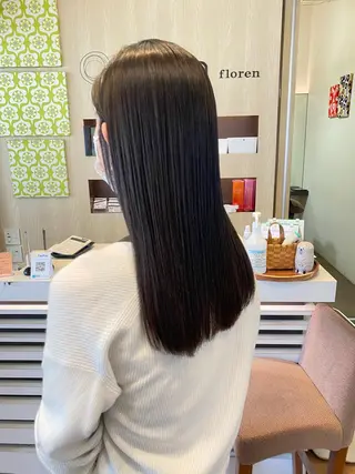 ロング ハマベ イクト FLORENのヘアスタイル