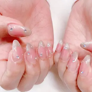 ネイル 根津 綾子のネイルデザイン