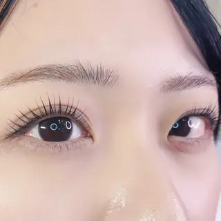 マツエク・マツパ private salon　Emer所属・Emer よしかわの眉毛・アイブロウイメージ
