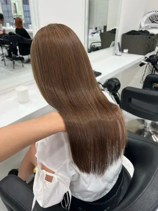 ロング カラー オリーブカラー🫒 レイヤーカット✂︎のヘアスタイル