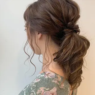 ロング カラー ヘアアレンジ 小森 衣純のヘアスタイル