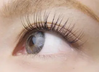 マツエク・マツパ eye&nail salon eclat所属・eclat Saoriのマツエク・マツパデザイン