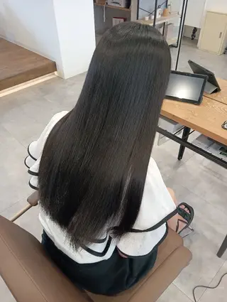 ロング kino 優里のヘアスタイル