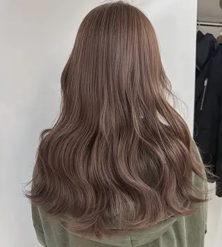 カラー アレクサンドルカラーズもりの里所属・黒田 怜のヘアスタイル