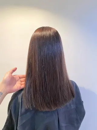 セミロング カラー LATTE  渋谷所属・♡レイヤーカット れお♡のヘアスタイル