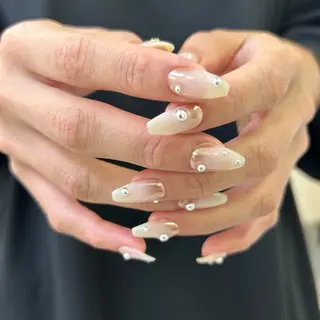 ネイル Bianca YOKOTANI🌻のネイルデザイン