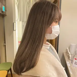 ロング カラー ANNA /艶髪/ハイトーンのヘアスタイル