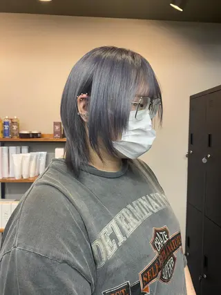 ミディアム maco 艶感ハイトーン🦋のヘアスタイル