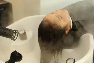 岩岡 和哉のヘアスタイル