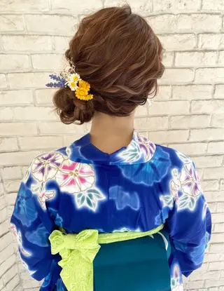 ヘアアレンジ 白髪ぼかしハイライト ヘアアレンジのヘアスタイル