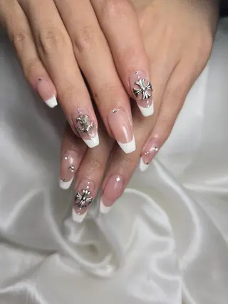 ネイル ビジュード ネイルのネイルデザイン