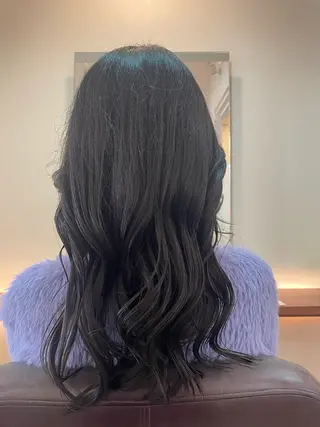 ロング 平 真亜里のヘアスタイル