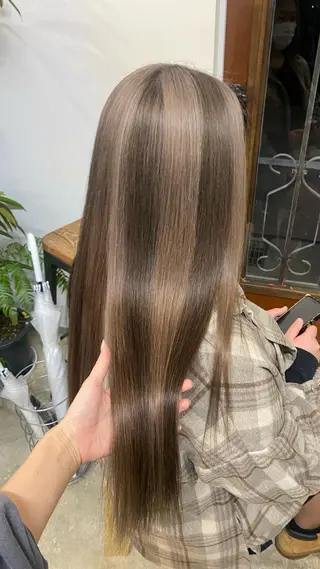 ロング カラー souco/ moenoのヘアスタイル