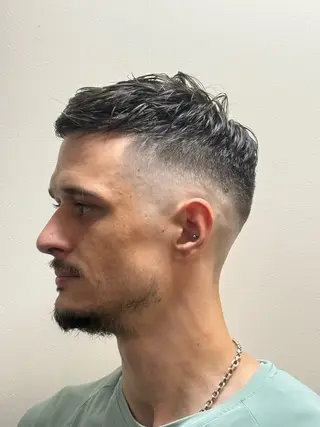 ショート 床屋のタナカ所属・上村 剛志のヘアスタイル