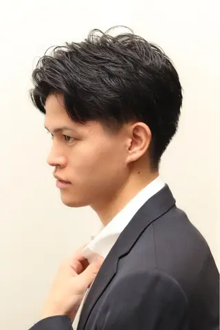 メンズ HAIR&GROOMING YOSHIZAWA Inc所属・渡邊 絢のヘアスタイル