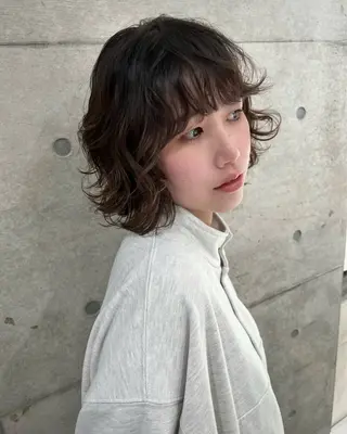 ミディアム パーマ 🎀ブリーチカラー/ ボブ/Reina🎀のヘアスタイル